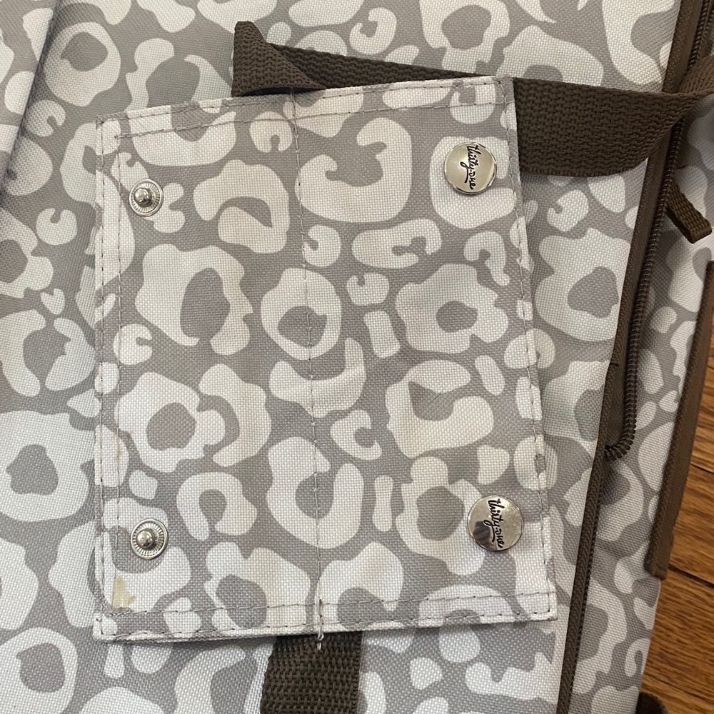 Thirty-one Perfect Party Casserole Carrier - Picture 11 of 16